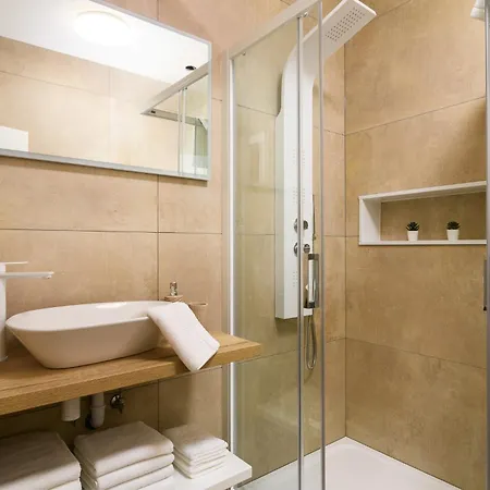 Luxury Lelu Apartamento